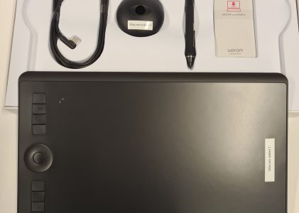 Wacom Intuos Pro Pen Tablet