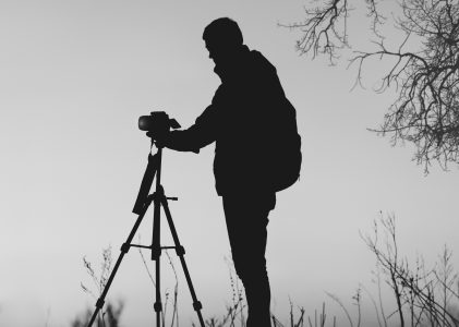 Potential and Dangers of AI in the Work of Artists – An Interactive Post