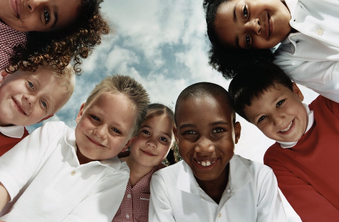 Decoloniality and Children’s Rights: Interviewing Children